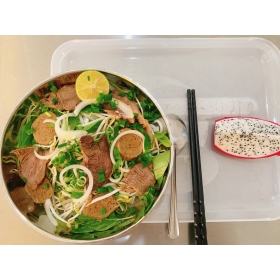 Phở nạm bò viên ( Tráng miệng thanh long)